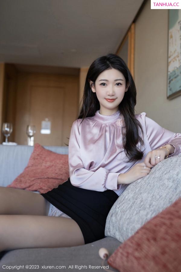 唐安琪  [XiuRen]高清写真图 2023.04.10 No.6550 唐安琪 短裙丝袜第8张图片